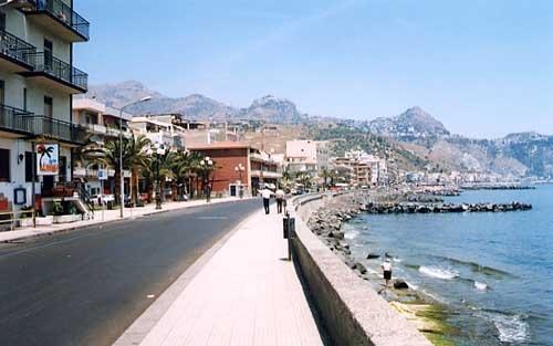 A Casa Di Amici Bed & Breakfast Giardini-Naxos